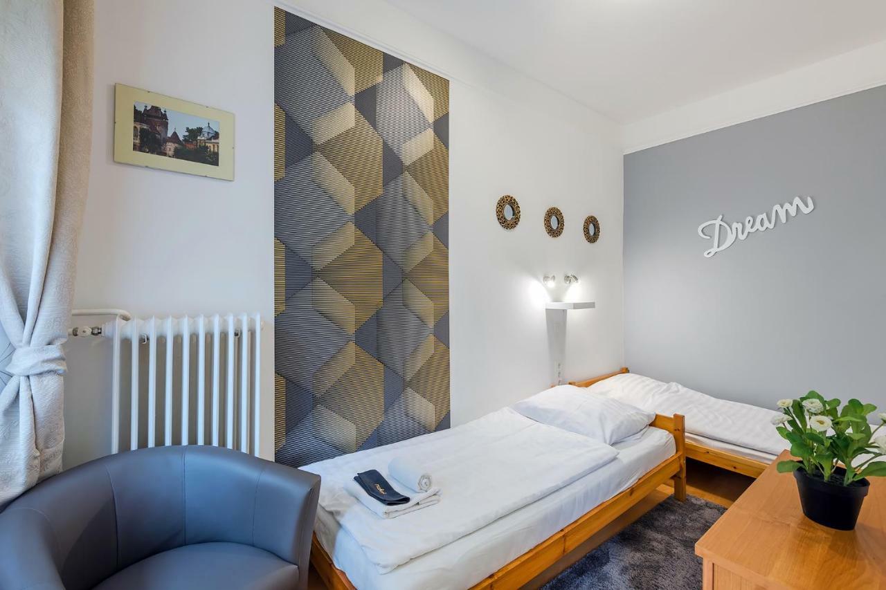 Parking, Ac, Wifi 2 Room Apartment In The Center Budapest Luaran gambar